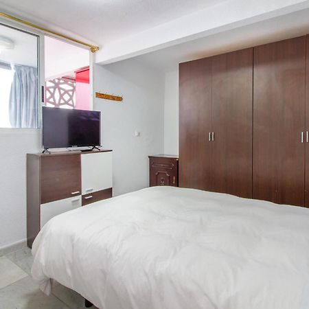 2 Bedroom Cozy Apartment In Benidorm Exteriör bild